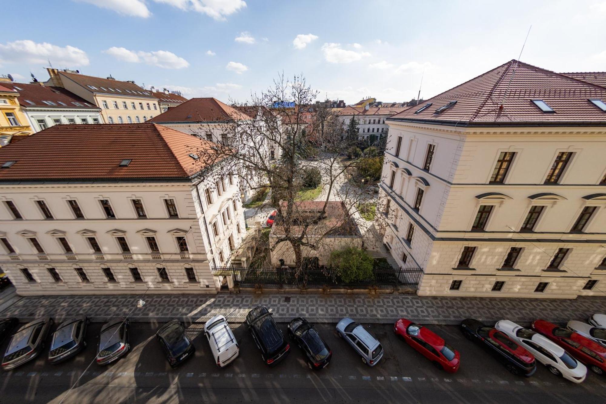 פראג Petrinska Apartment מראה חיצוני תמונה